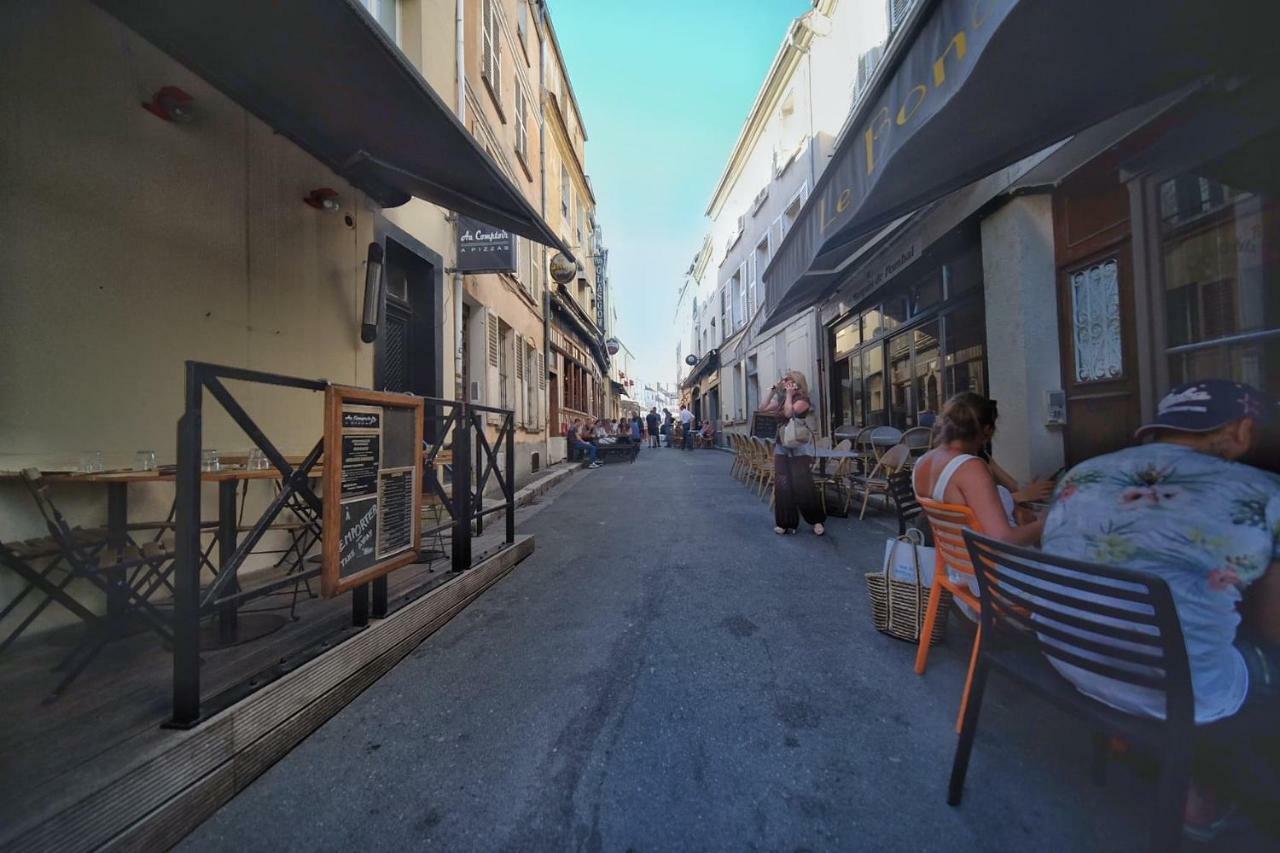 Charming Studio - Heart Of The City / Downtown Fontainebleau Buitenkant foto